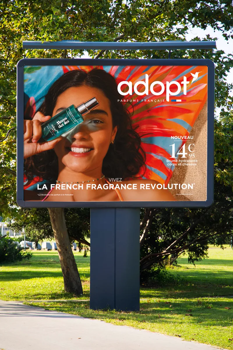Key visual Adopt Parfums repris en campagne nationale 4×3 en France
